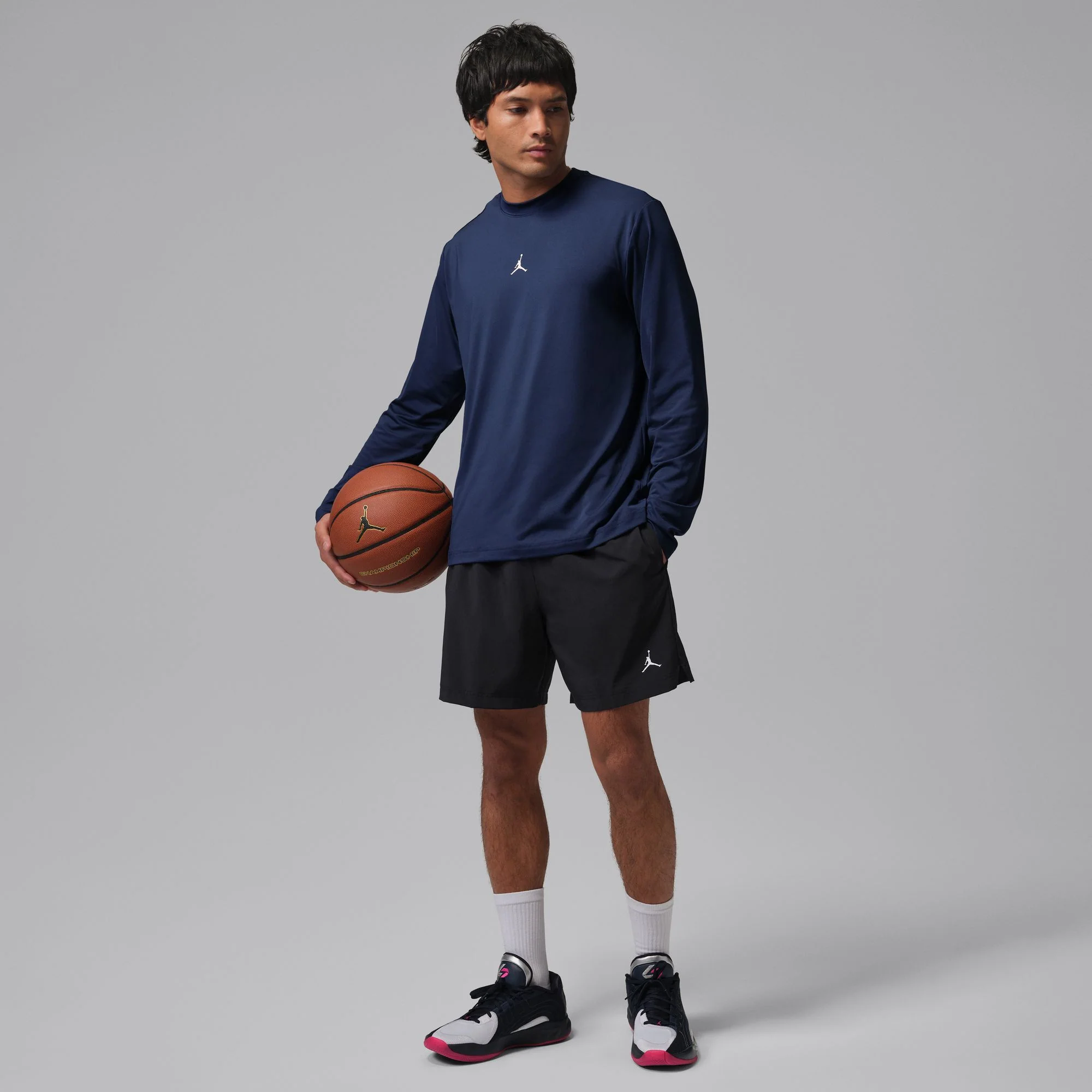 DRI-FIT ESSENTIALS WOVEN מכנסיים קצרים - Image 2