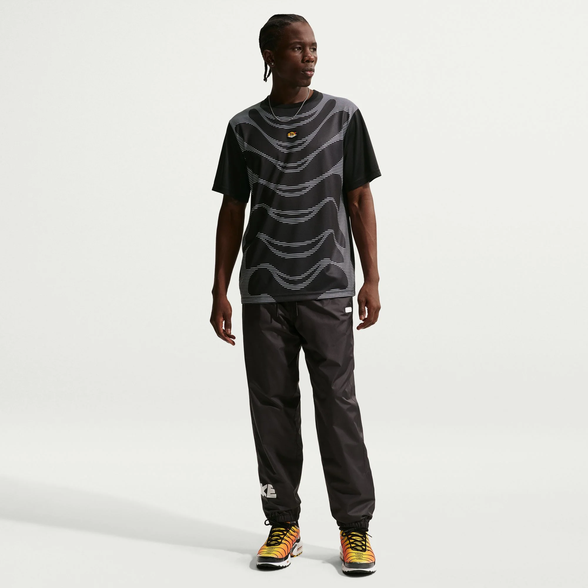 SPORTSWEAR TUNED AIR טי שירט - Image 2
