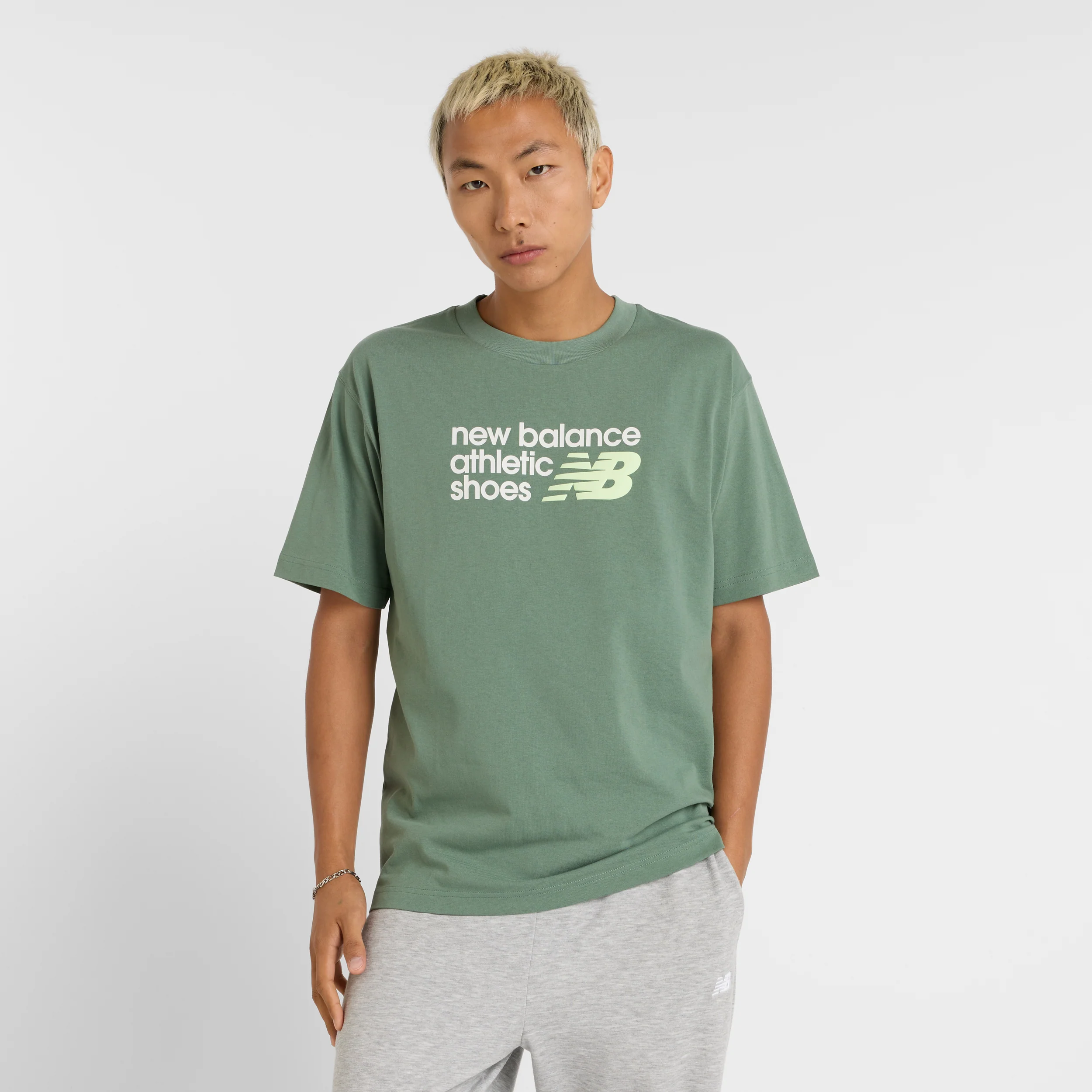 Athletics Premium Relaxed טישרט - Image 3